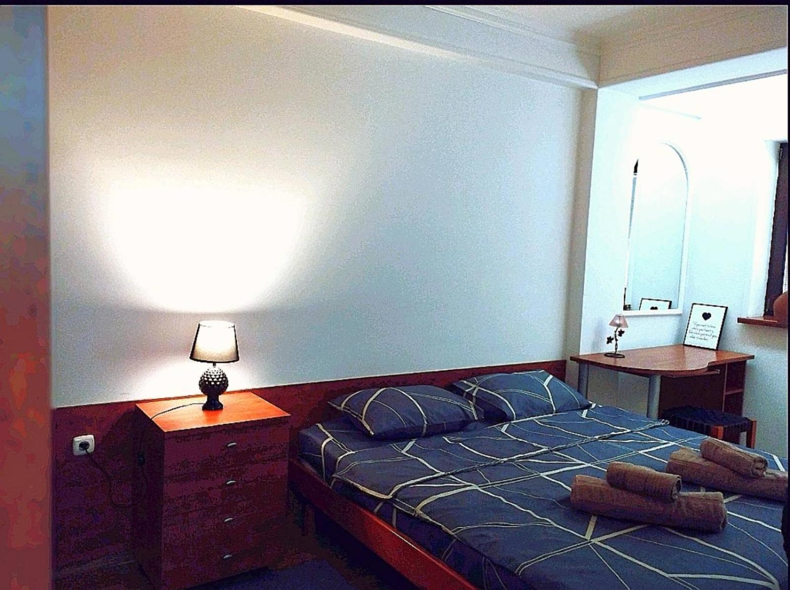 Lovely Square Apartment Purple Velvet Skopje Kamer foto