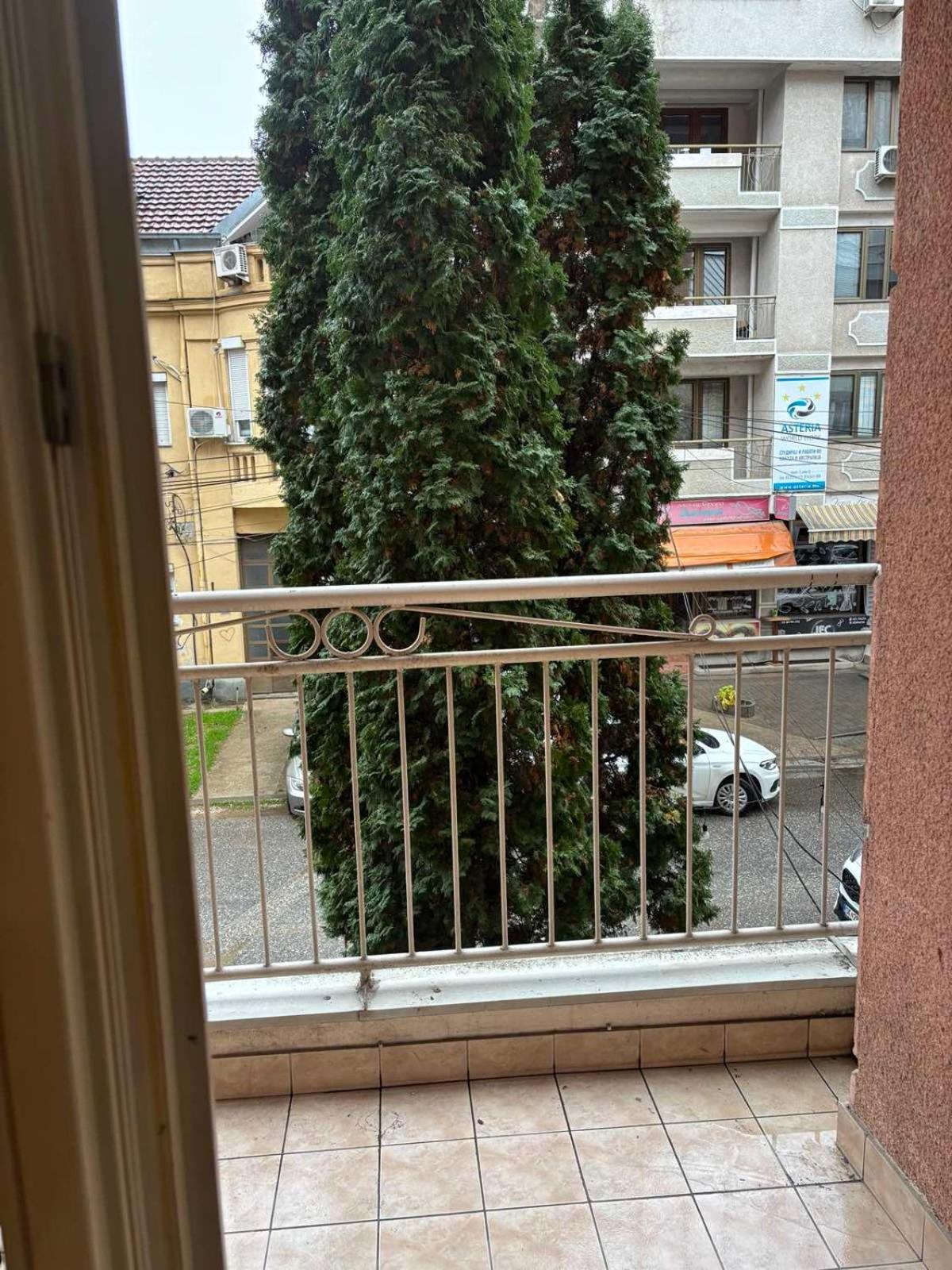 Lovely Square Apartment Purple Velvet Skopje Kamer foto