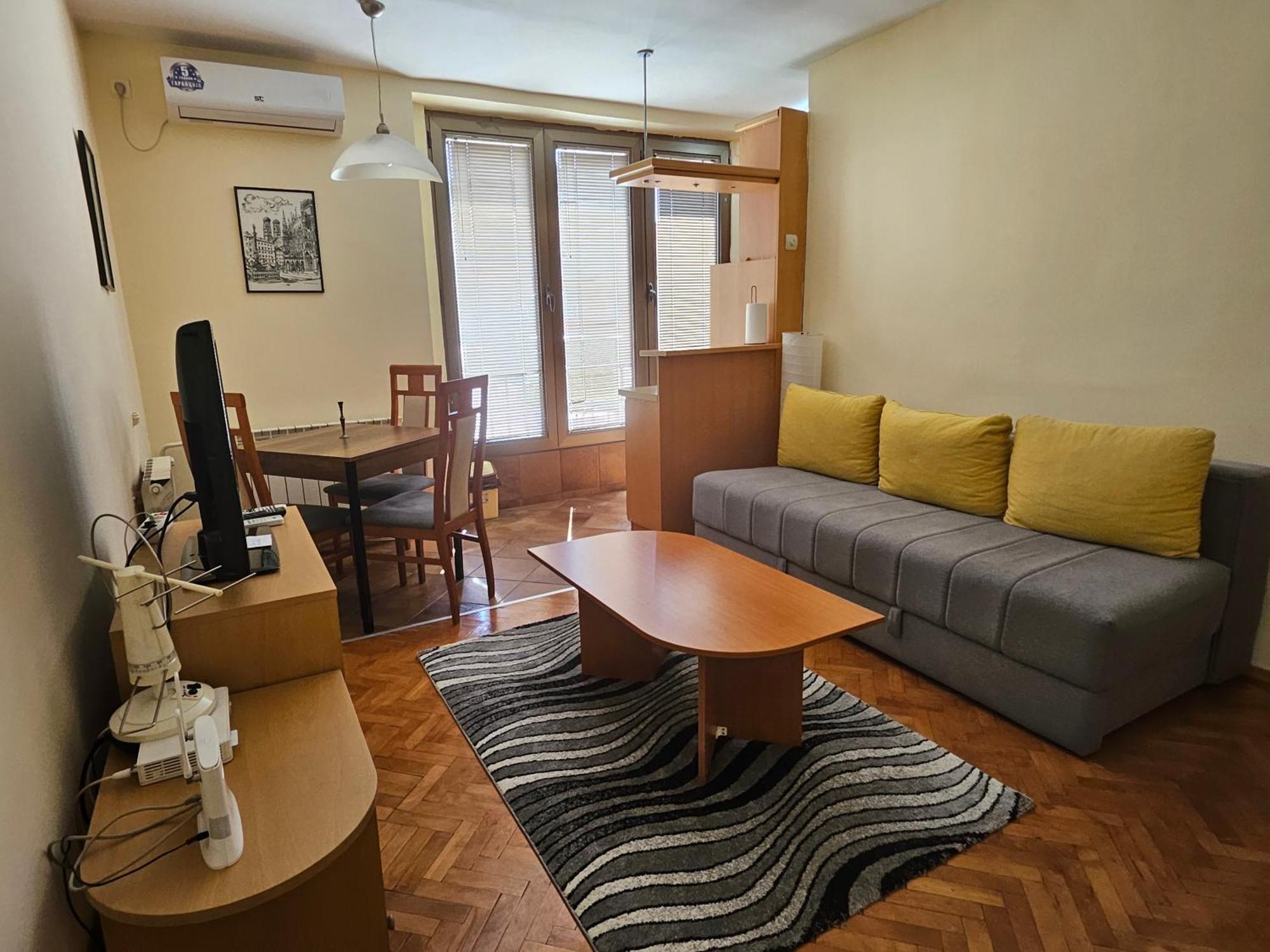 Lovely Square Apartment Purple Velvet Skopje Kamer foto